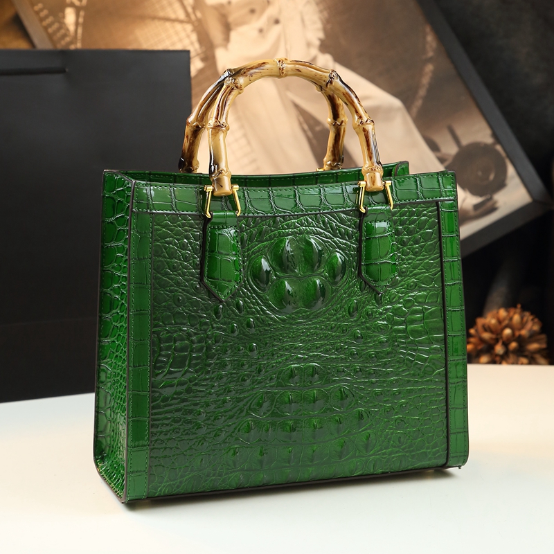 Crocodile Pattern Leather Wome - огляд і ціна Luxury Bags Lv
