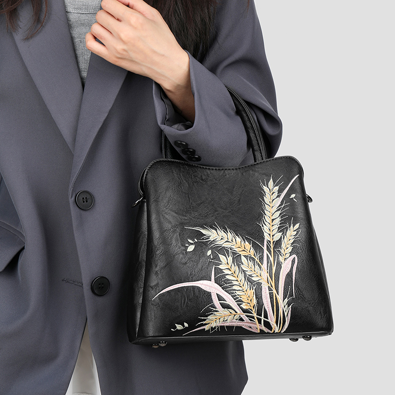 Luxury Designer Shoulder Bag W - огляд і ціна Luxury Bags Office