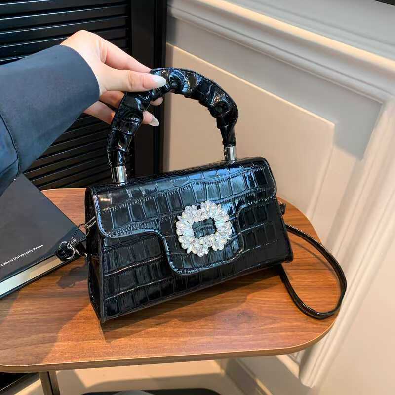 Women Soft Leather Flower Hand - огляд і ціна Luxury Bags Lv