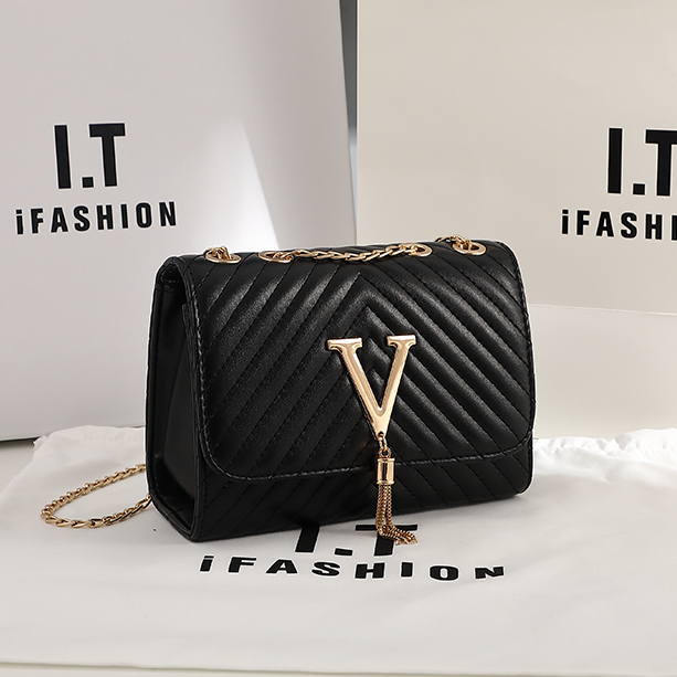 Embroidery Women Crossbody Bag - огляд і ціна Luxury Bags Lv