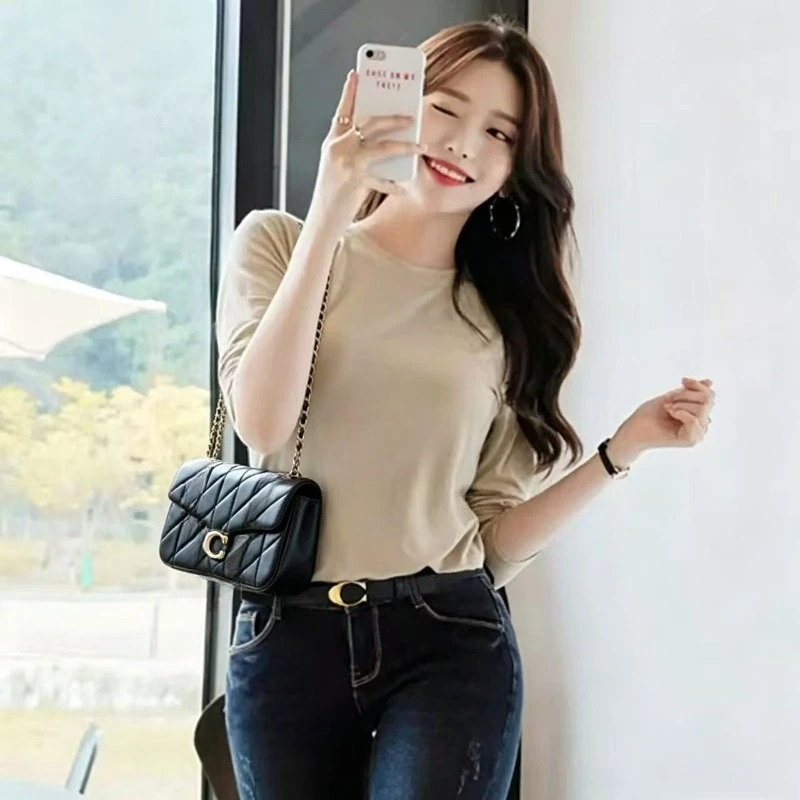 Luxury Women's Crossbody Bag P - огляд і ціна Luxury Bags Lv